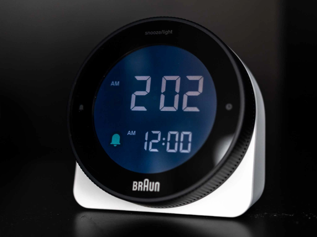 Budzik Braun BC24W-DCF