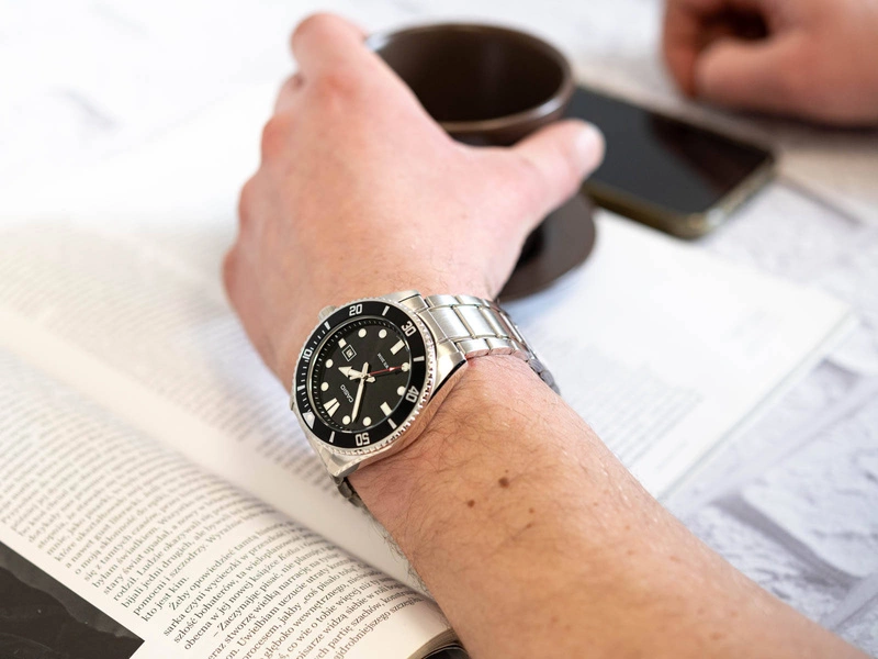 Zegarek męski MDV-107D-1A1VEF