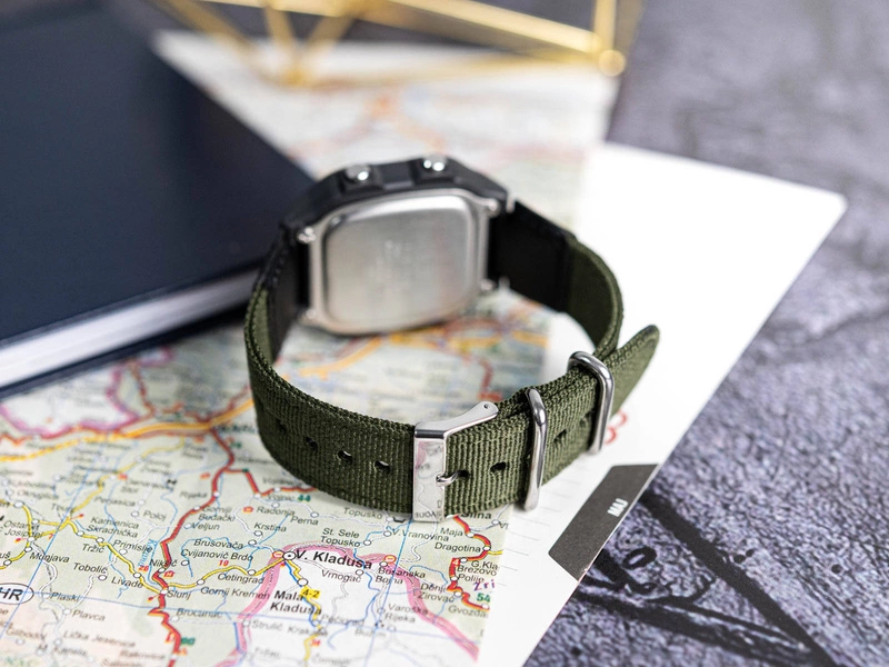 Zegarek męski CASIO AE-1200WHUB-3AVEF