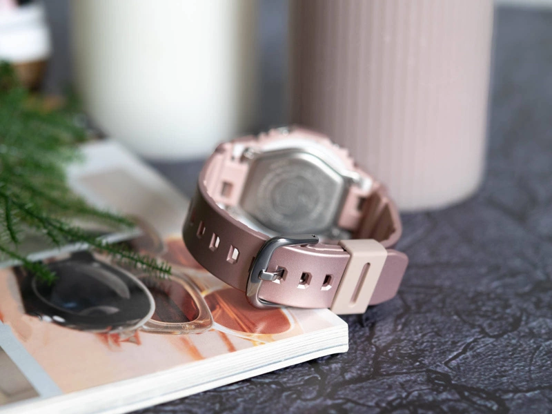 Zegarek damski CASIO G-SHOCK GMA-P2100ST-4AER