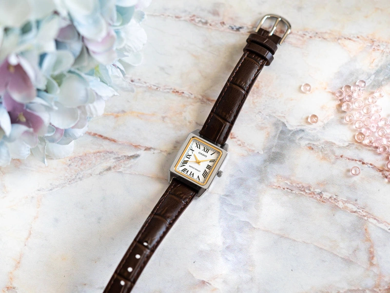 Zegarek damski CASIO LTP-B150L-7B2EF