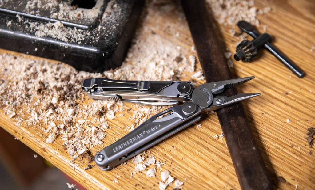 Multitool Leatherman Wave Plus 832524 Srebrny