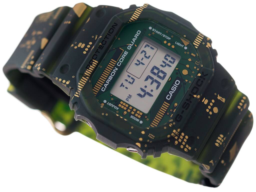 包装無料 g-shock dwe-5600cc-3jr 早い者勝ち！ | flora-schools.com